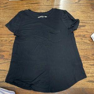 Plain black t-shirt